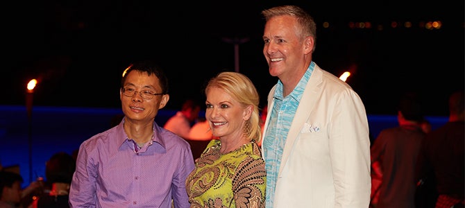 Nu Skin Americas Celebrates Success in Panama 2017 Nu Skin founder Sandie Tillotson and Tyler Whitehead meet with sales leaders